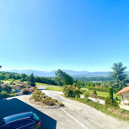 Avec Vue Exceptionnelle, Proche Frontiere Apartment Lucinges