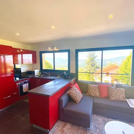 Avec Vue Exceptionnelle, Proche Frontiere Apartment