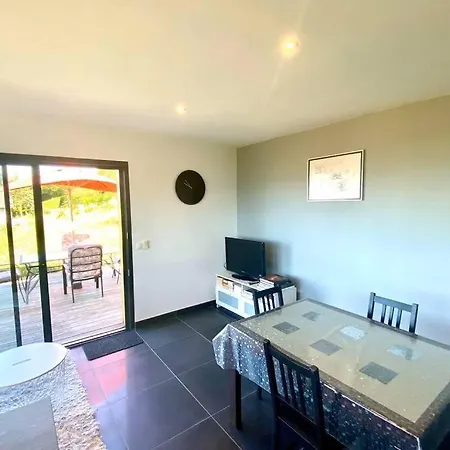 Apartment Avec Vue Exceptionnelle, Proche Frontiere Lucinges